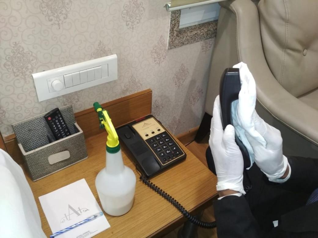 Hotel Atishay Bhopal Bagian luar foto