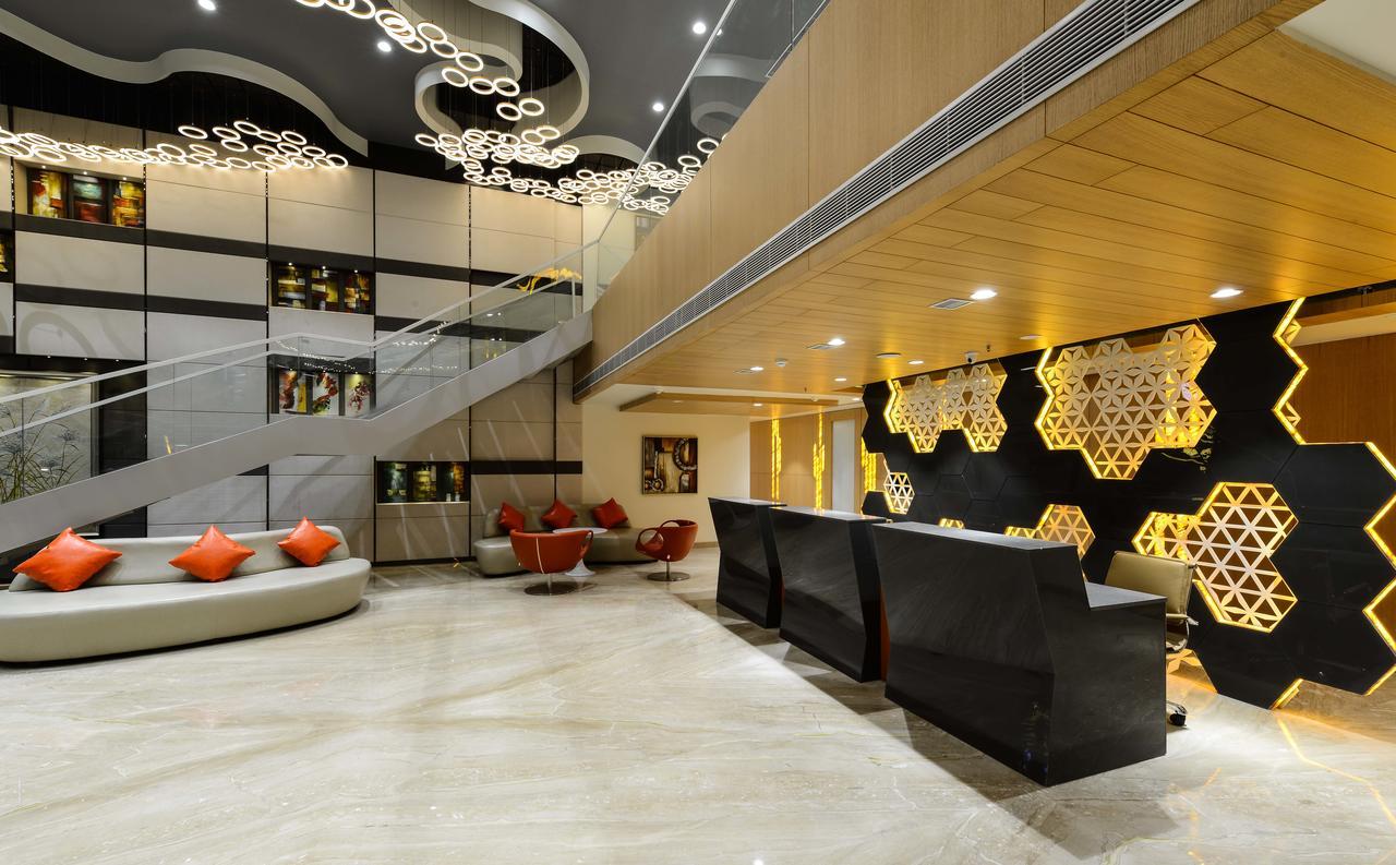 Hotel Atishay Bhopal Bagian luar foto