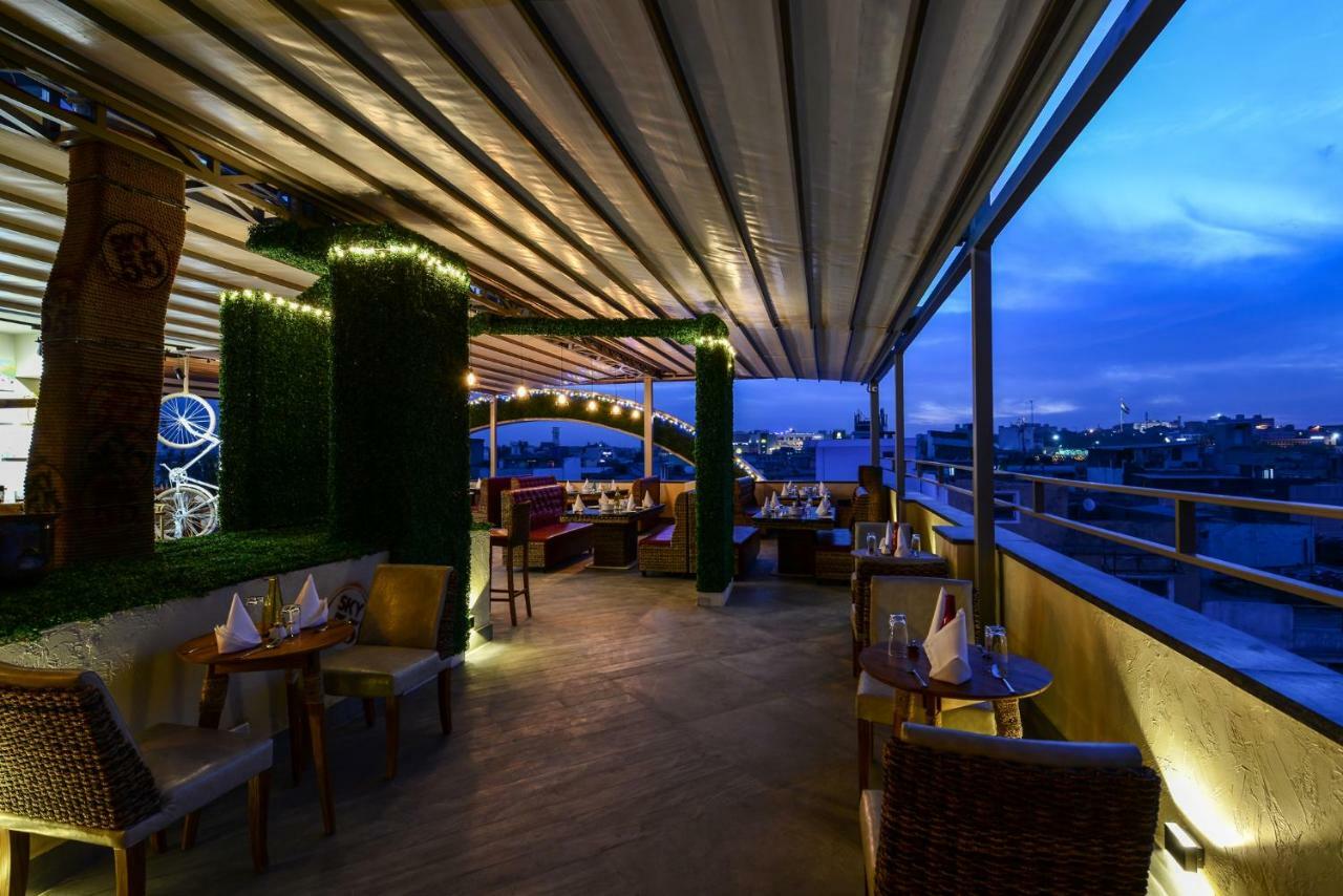 Hotel Atishay Bhopal Bagian luar foto